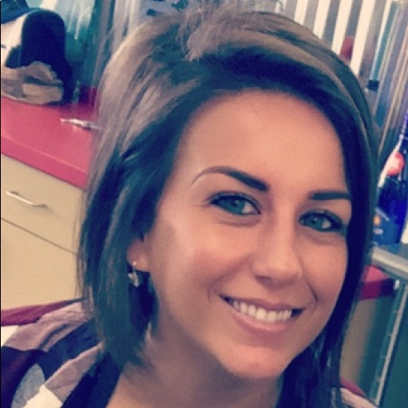 Meet your Posher, Ashley - Picture 1 of 1